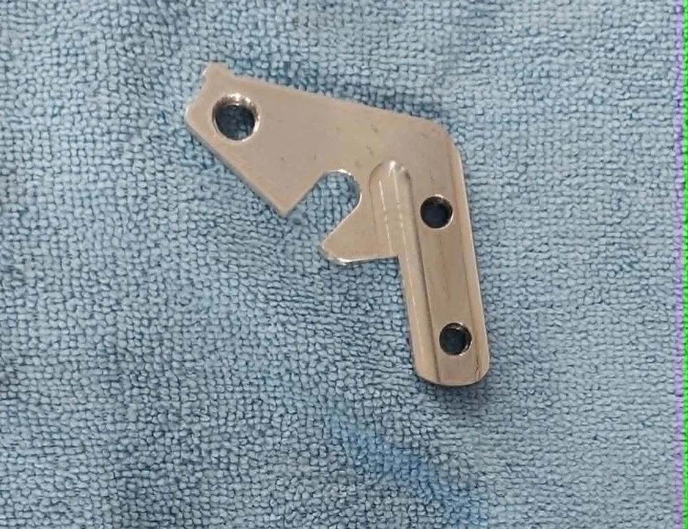 Pièce en aluminium usinée sur mesure à l'atelier DSF Services